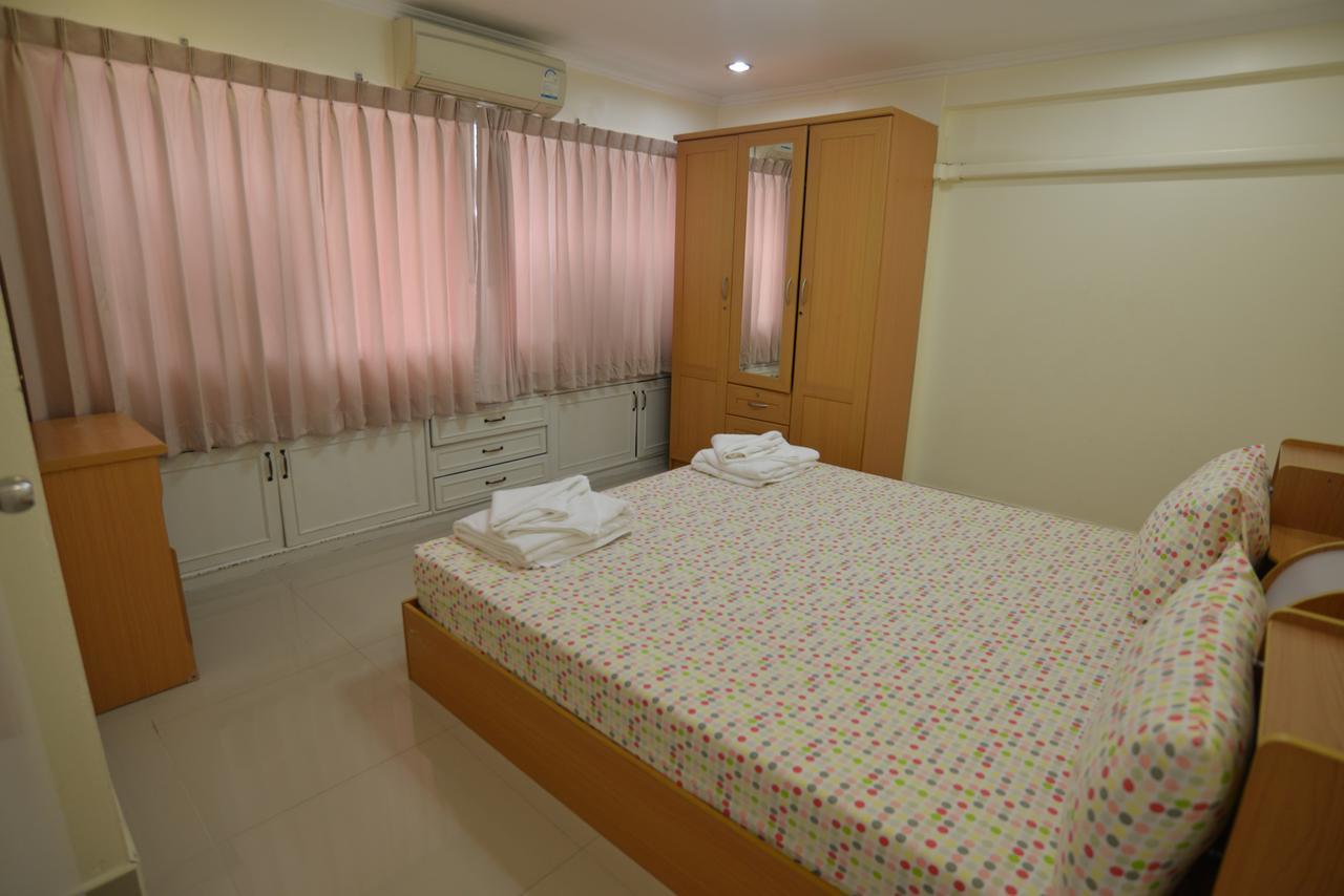 Cozy Loft Hostel Pattaya Exterior photo